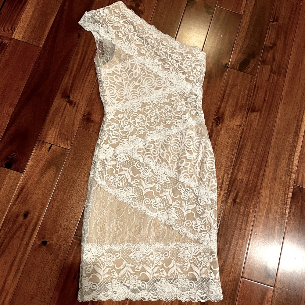 Bebe lace white dress size S